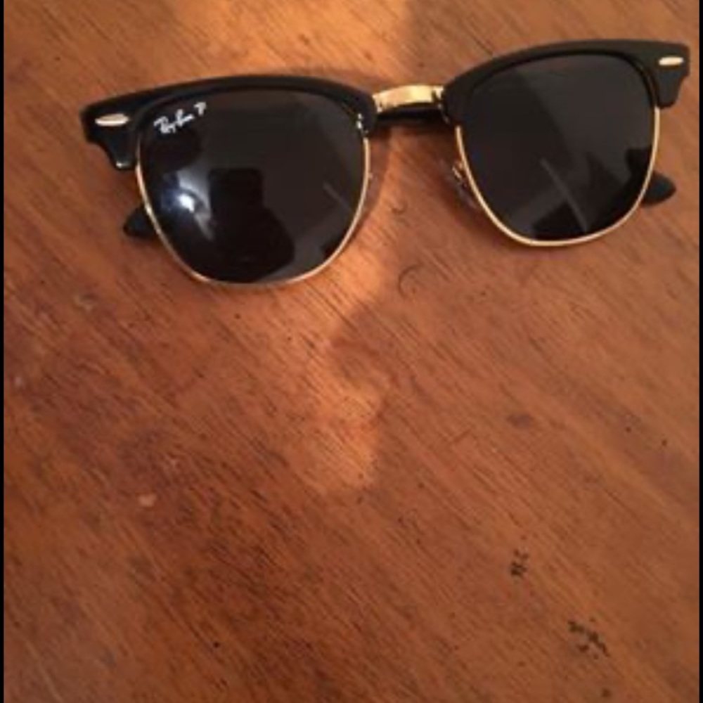 Ray bans comes with original case